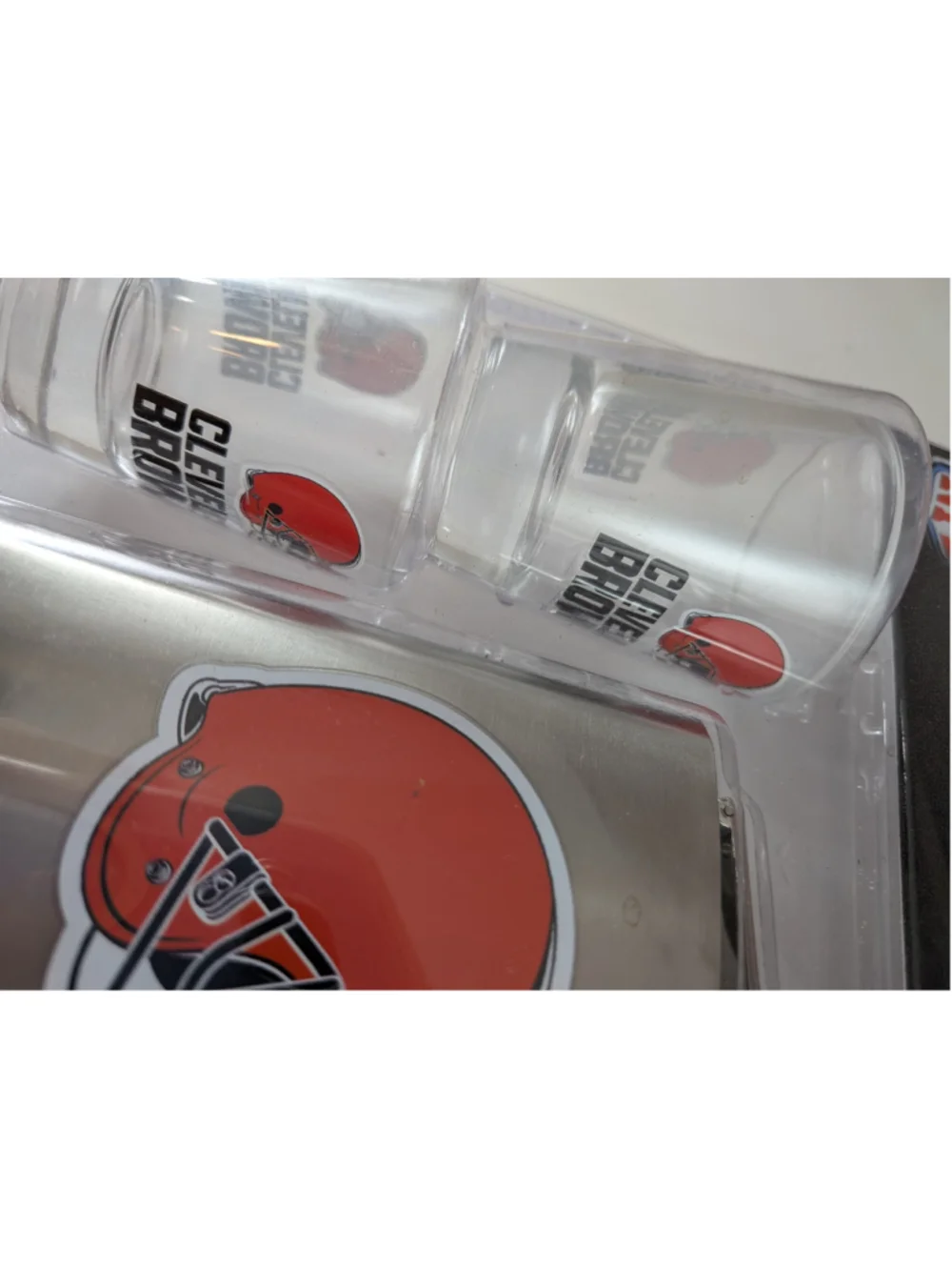 NFL Cleveland Browns Flask and Shot Glass Set
